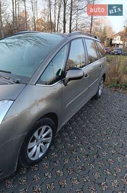 Минивэн Citroen Grand C4 Picasso 2011 в 