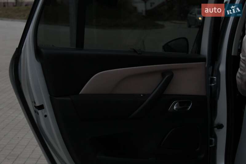 Минивэн Citroen Grand C4 Picasso 2013 в Львове