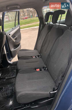 Мінівен Citroen Grand C4 Picasso 2011 в 