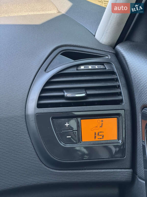 Минивэн Citroen Grand C4 Picasso 2010 в Каролине-Бугазе