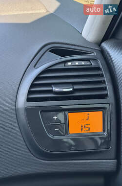 Минивэн Citroen Grand C4 Picasso 2010 в 