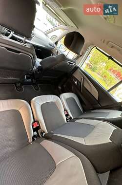 Минивэн Citroen Grand C4 Picasso 2017 в 