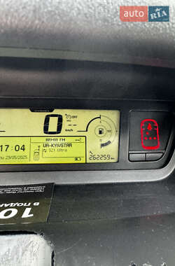 Минивэн Citroen Grand C4 Picasso 2010 в 