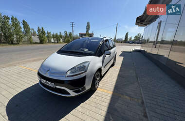 Мінівен Citroen Grand C4 Picasso 2010 в Кароліно-Бугазі