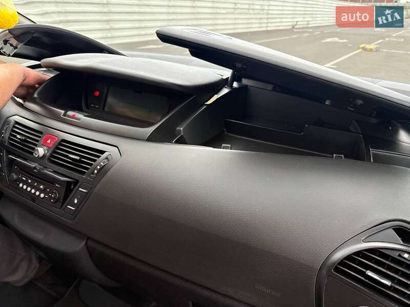 Минивэн Citroen Grand C4 Picasso 2009 в Самборе