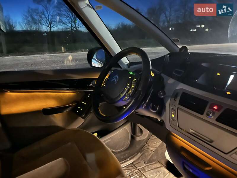Минивэн Citroen Grand C4 Picasso 2010 в Виннице