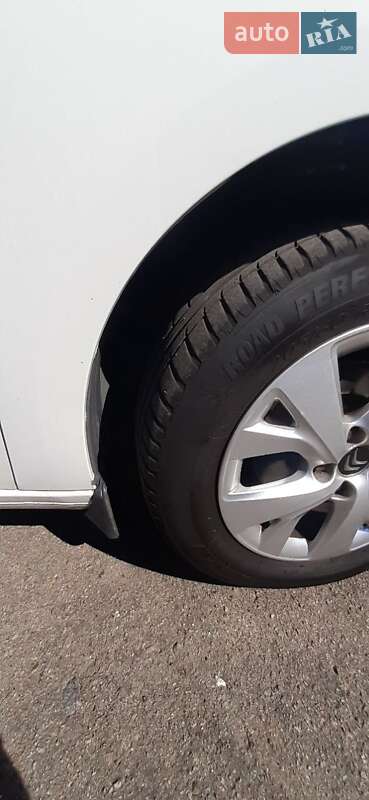Минивэн Citroen Grand C4 Picasso 2014 в Киеве