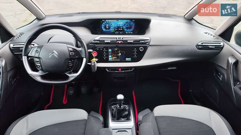 Минивэн Citroen Grand C4 Picasso 2016 в Новоархангельске