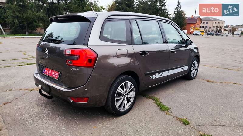 Минивэн Citroen Grand C4 Picasso 2016 в Новоархангельске