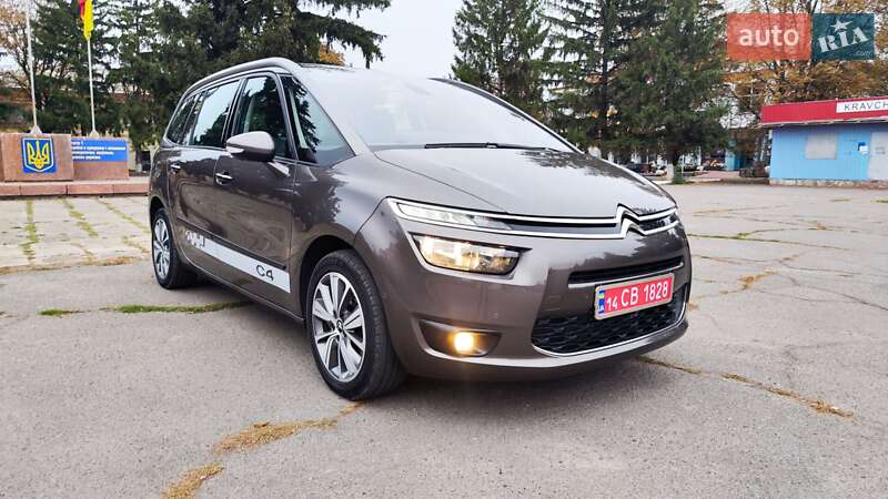Минивэн Citroen Grand C4 Picasso 2016 в Новоархангельске