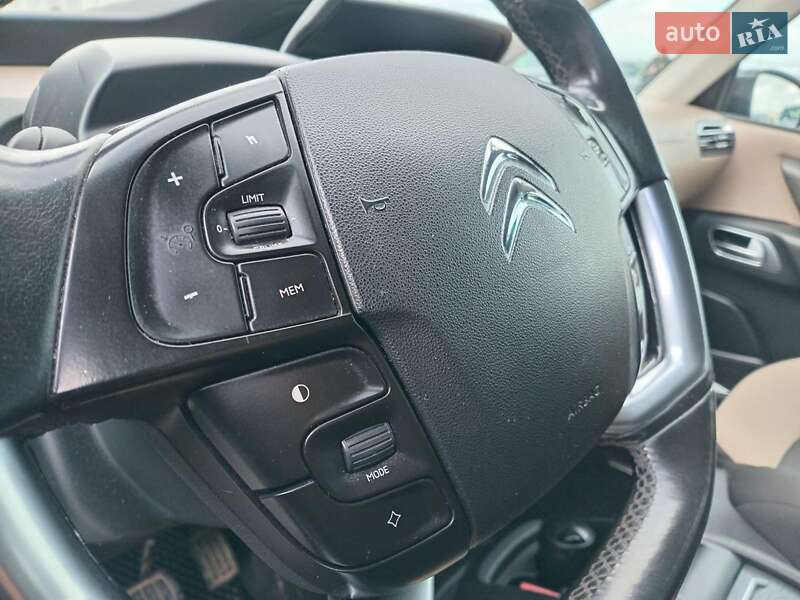 Мінівен Citroen Grand C4 Picasso 2013 в Львові фото 14 Мінівен Citroen Grand C4 Picasso 2013 в Львові