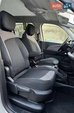 Мінівен Citroen Grand C4 Picasso 2018 в  фото 18 Мінівен Citroen Grand C4 Picasso 2018 в