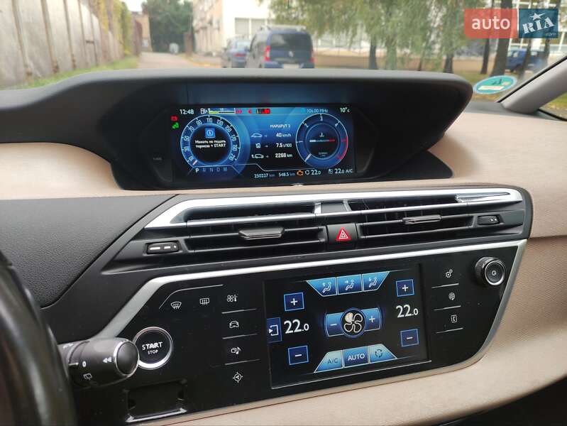 Минивэн Citroen Grand C4 Picasso 2015 в Киеве фото 23 Минивэн Citroen Grand C4 Picasso 2015 в Киеве