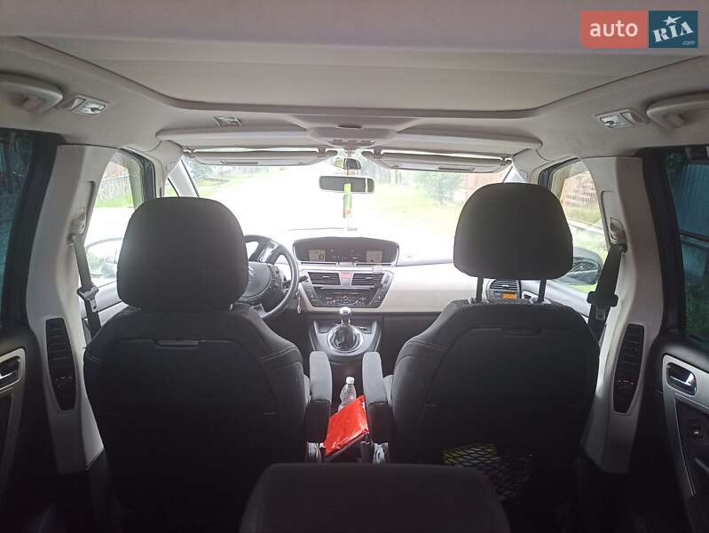 Минивэн Citroen Grand C4 Picasso 2013 в Сваляве