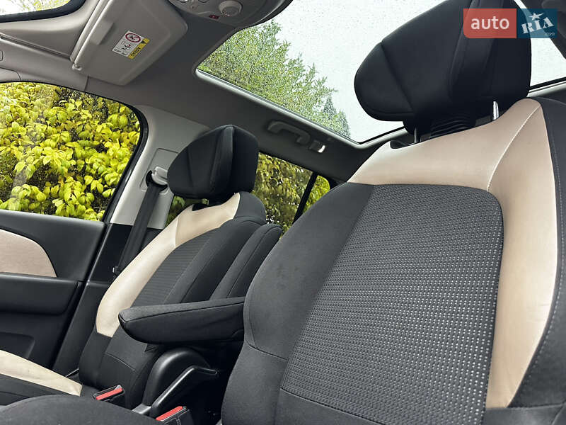 Минивэн Citroen Grand C4 Picasso 2015 в Тернополе