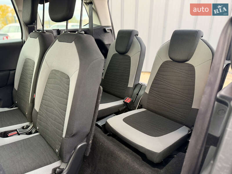 Минивэн Citroen Grand C4 Picasso 2015 в Ровно фото 24 Минивэн Citroen Grand C4 Picasso 2015 в Ровно