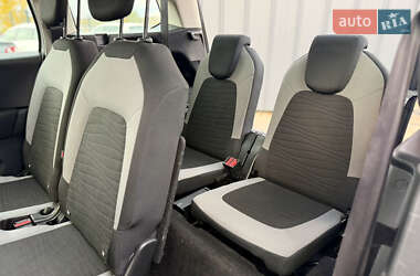 Мінівен Citroen Grand C4 Picasso 2015 в  фото 24 Мінівен Citroen Grand C4 Picasso 2015 в