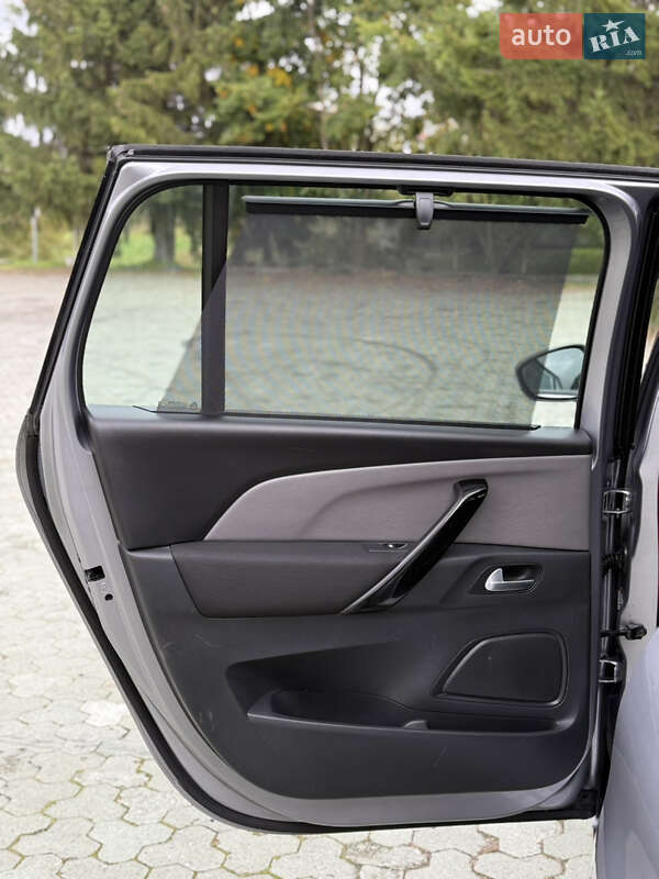 Мінівен Citroen Grand C4 Picasso 2016 в Дубні