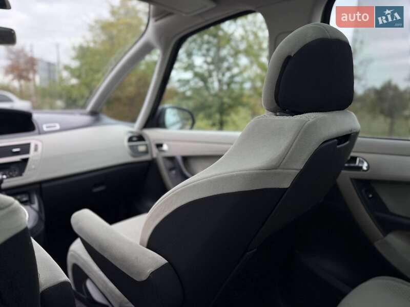 Мінівен Citroen Grand C4 Picasso 2008 в Кривому Розі фото 49 Мінівен Citroen Grand C4 Picasso 2008 в Кривому Розі