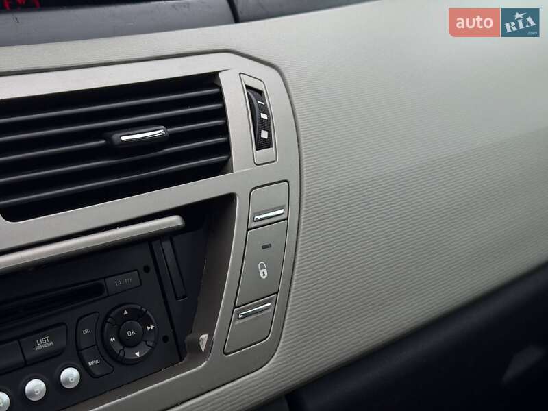 Мінівен Citroen Grand C4 Picasso 2008 в Кривому Розі фото 58 Мінівен Citroen Grand C4 Picasso 2008 в Кривому Розі