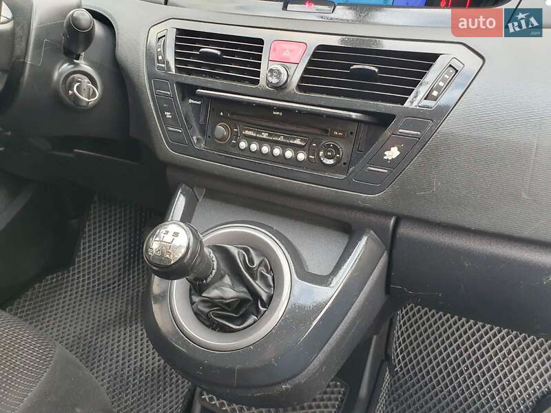 Минивэн Citroen Grand C4 Picasso 2008 в Стрые фото 35 Минивэн Citroen Grand C4 Picasso 2008 в Стрые