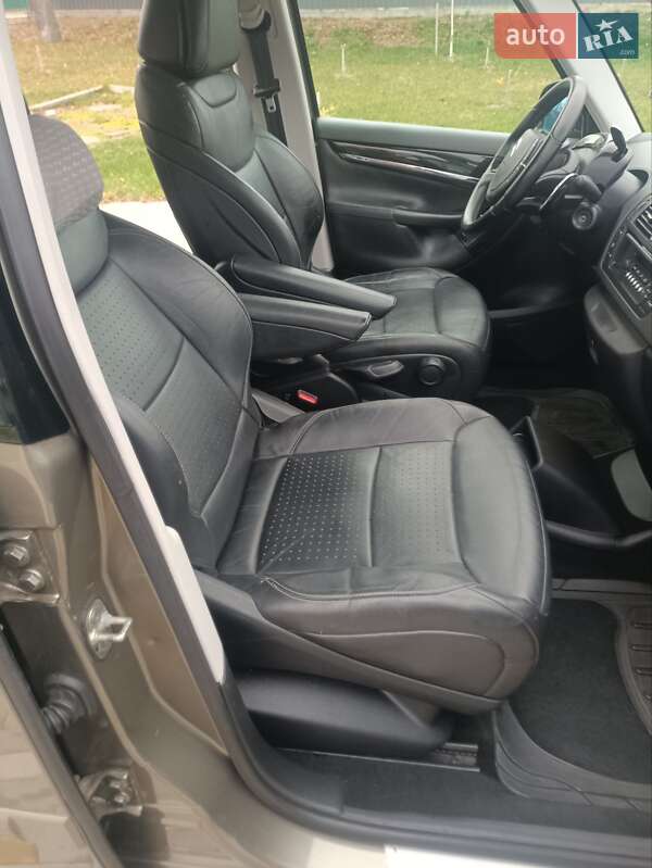 Мінівен Citroen Grand C4 Picasso 2011 в Києві