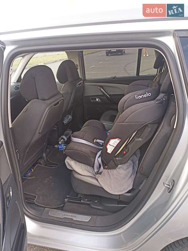 Мінівен Citroen Grand C4 Picasso 2015 в Києві фото 8 Мінівен Citroen Grand C4 Picasso 2015 в Києві
