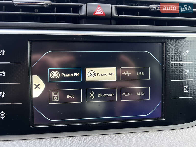 Мінівен Citroen Grand C4 Picasso 2016 в Львові фото 78 Мінівен Citroen Grand C4 Picasso 2016 в Львові