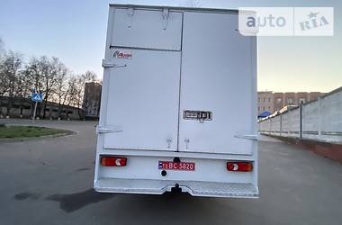 Вантажопасажирський фургон Citroen Jumper 2015 в 