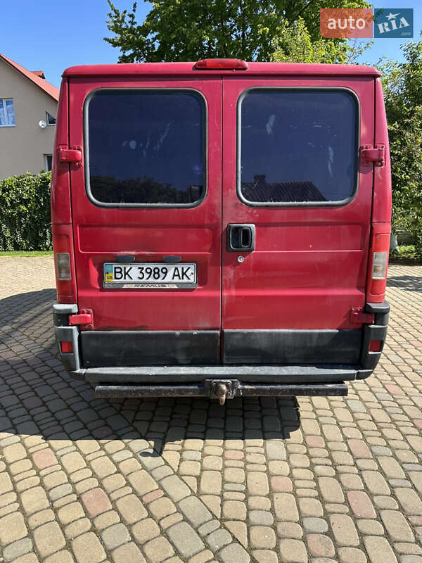 Вантажний фургон Citroen Jumper 2003 в Рівному