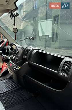 Грузопассажирский фургон Citroen Jumper 2013 в 