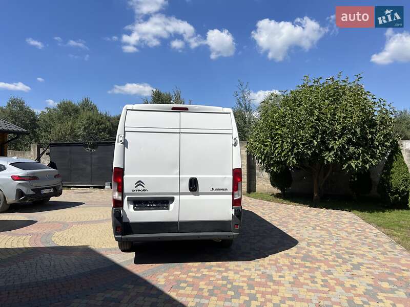 Вантажний фургон Citroen Jumper 2015 в Стрию