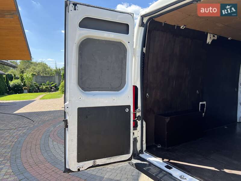 Вантажний фургон Citroen Jumper 2015 в Стрию
