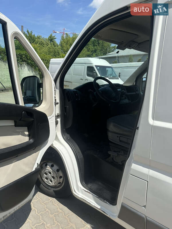 Вантажний фургон Citroen Jumper 2012 в Львові