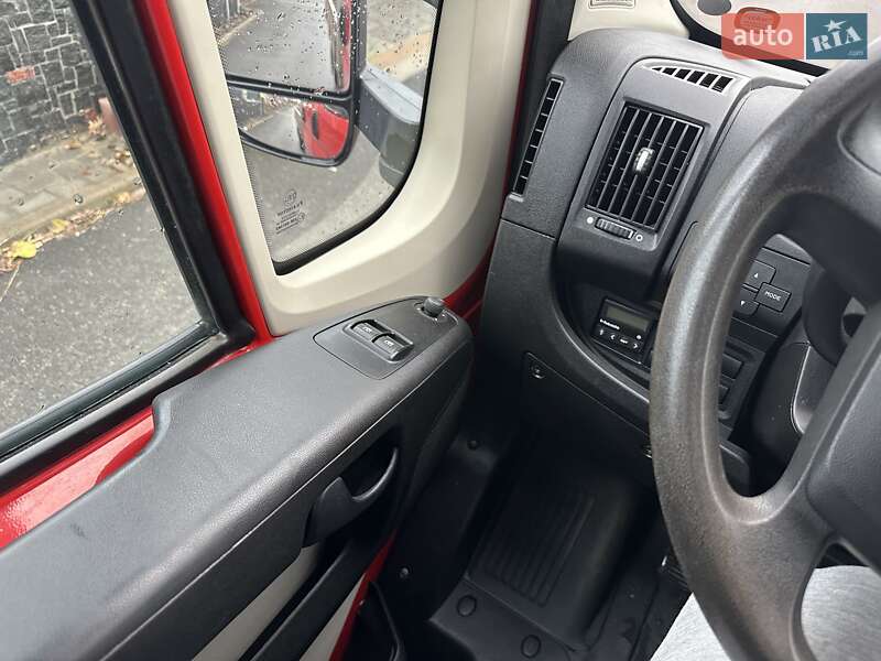 Грузопассажирский фургон Citroen Jumper 2013 в Житомире