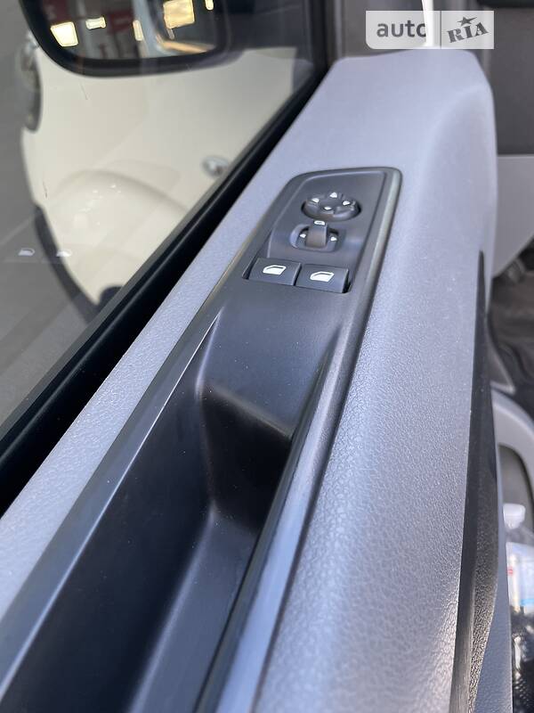 Вантажний фургон Citroen Jumpy 2016 в Києві