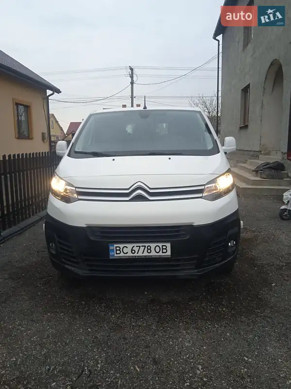 Минивэн Citroen Jumpy 2017 в 
