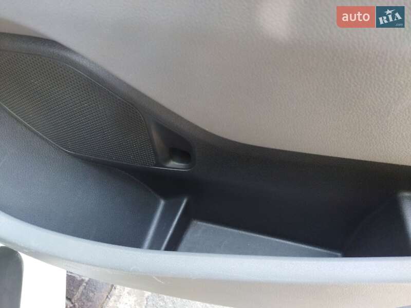 Listing photo 28