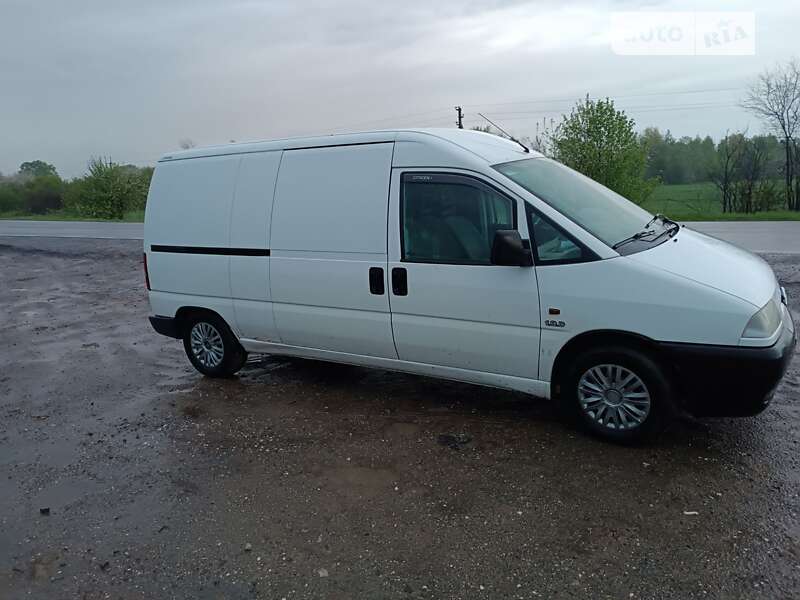 Грузовой фургон Citroen Jumpy 2000 в Львове