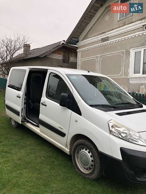 Минивэн Citroen Jumpy 2009 в 