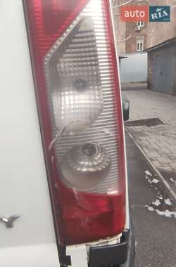 Вантажопасажирський фургон Citroen Jumpy 2010 в 