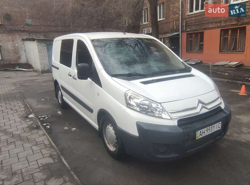 Вантажопасажирський фургон Citroen Jumpy 2010 в Харкові