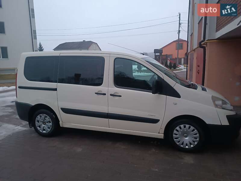 Минивэн Citroen Jumpy 2007 в Новояворовске