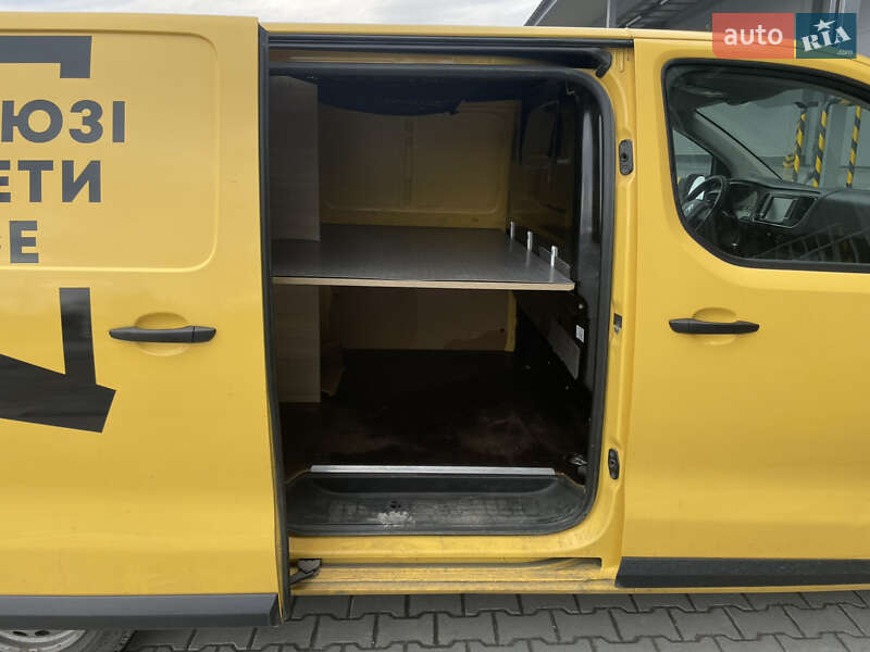 Вантажний фургон Citroen Jumpy 2017 в Львові