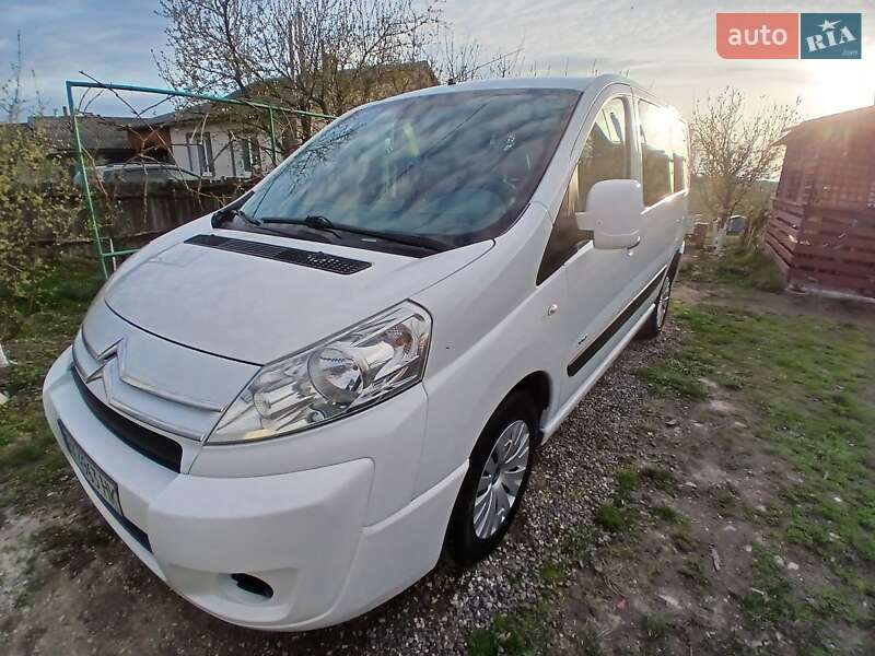Минивэн Citroen Jumpy 2009 в 