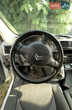 Грузовой фургон Citroen Jumpy 2012 в 