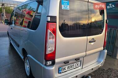 Минивэн Citroen Jumpy 2012 в 