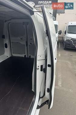 Грузовой фургон Citroen Jumpy 2020 в 