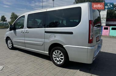 Минивэн Citroen Jumpy 2011 в 