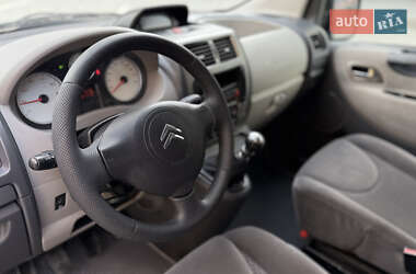 Минивэн Citroen Jumpy 2011 в 